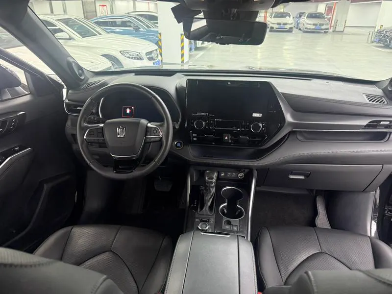 2022 Toyota Crown Kluger thumbnail 6