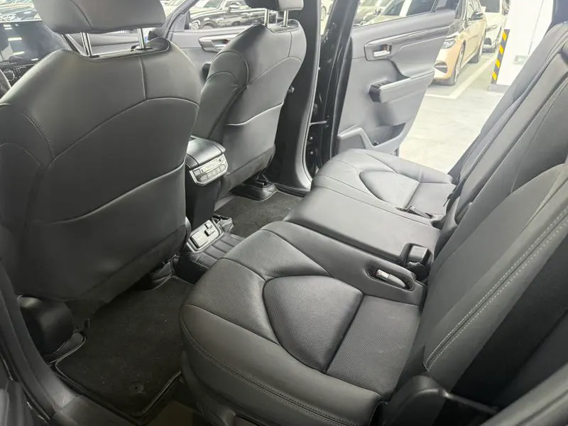 2022 Toyota Crown Kluger thumbnail 9