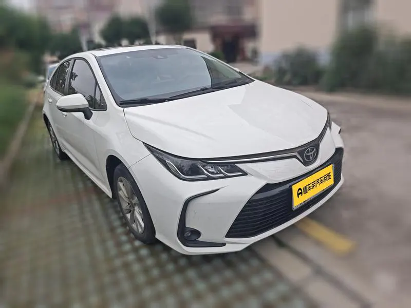 2023 Toyota Corolla thumbnail 4
