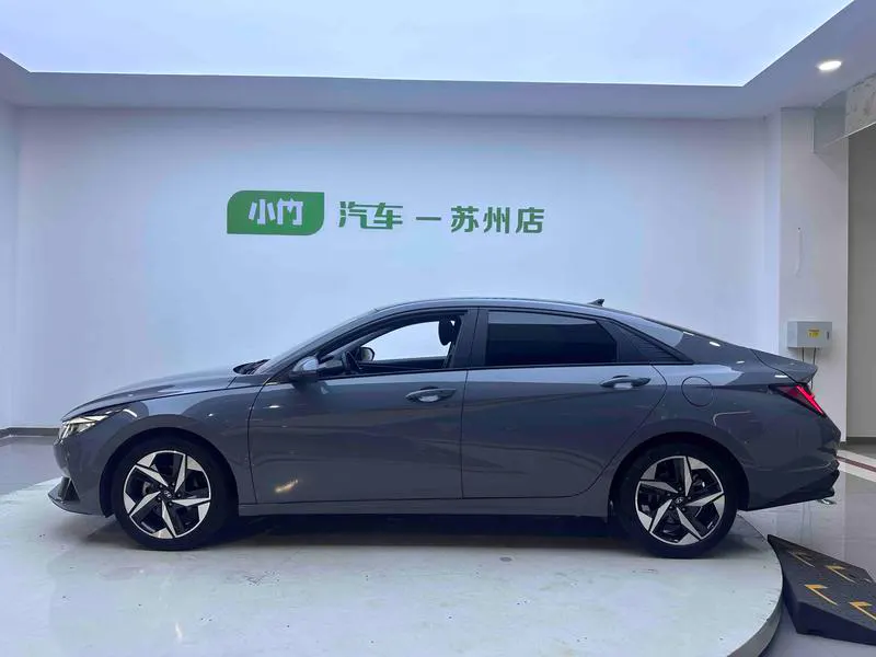 2022 Hyundai Sonata thumbnail 3
