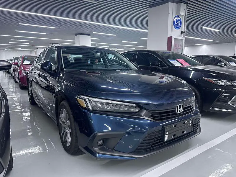 2023 Honda Civic thumbnail 2