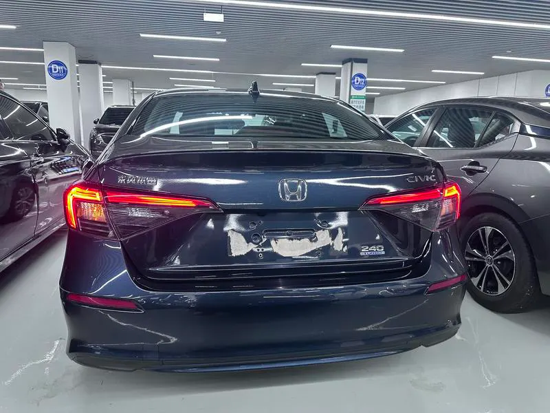 2023 Honda Civic thumbnail 4