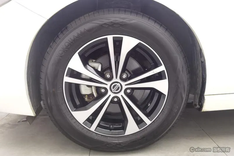 2020 Nissan Sylphy thumbnail 7