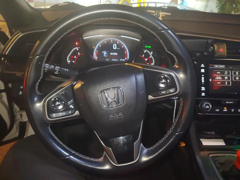 2020 Honda Civic thumbnail 12