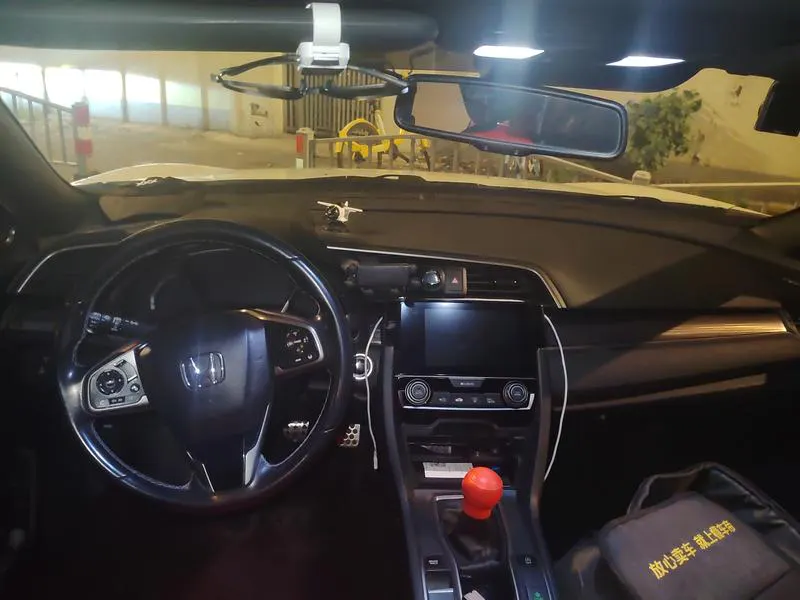 2020 Honda Civic thumbnail 11
