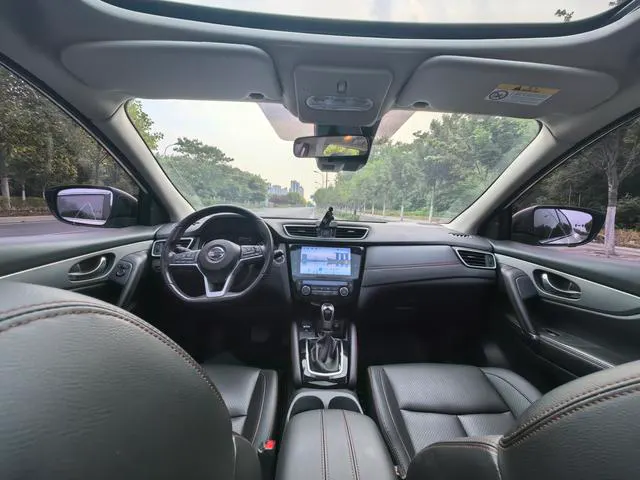 2022 Nissan Qashqai thumbnail 4
