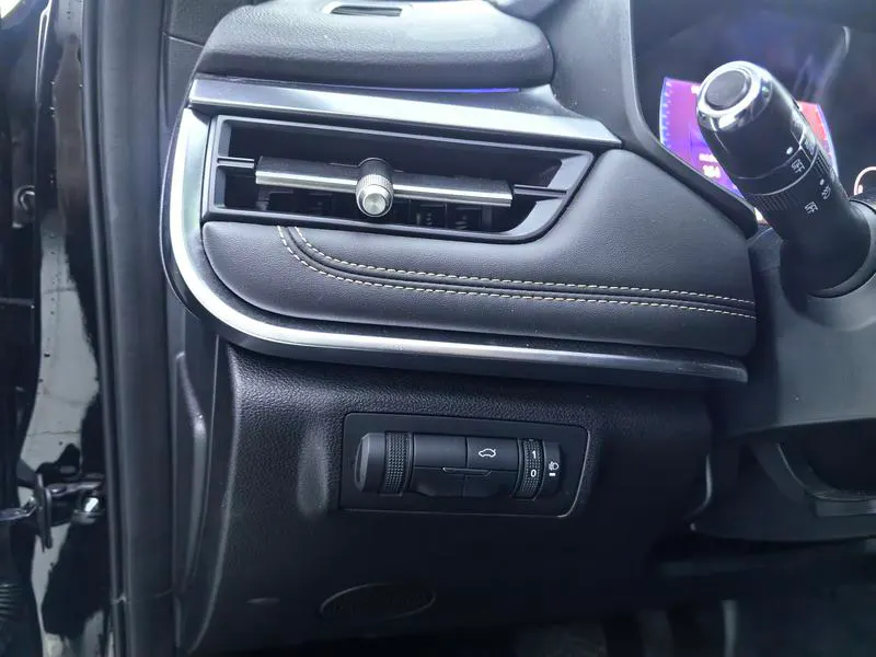 2024 Chery Tiggo 8 thumbnail 7