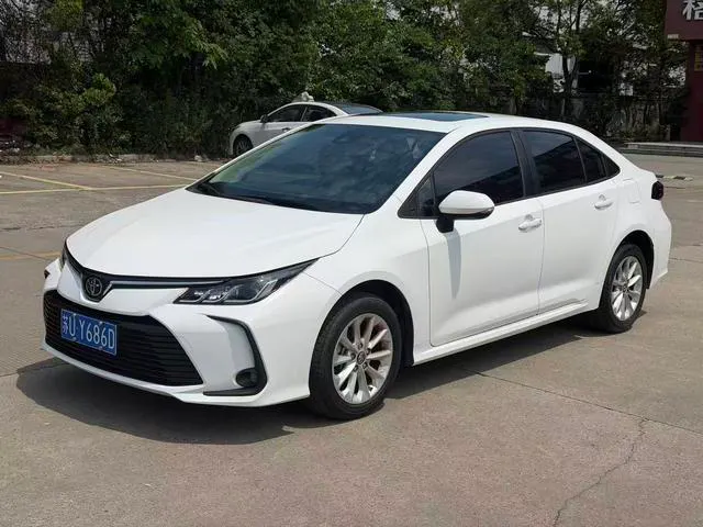 2021 Toyota Corolla photo 1