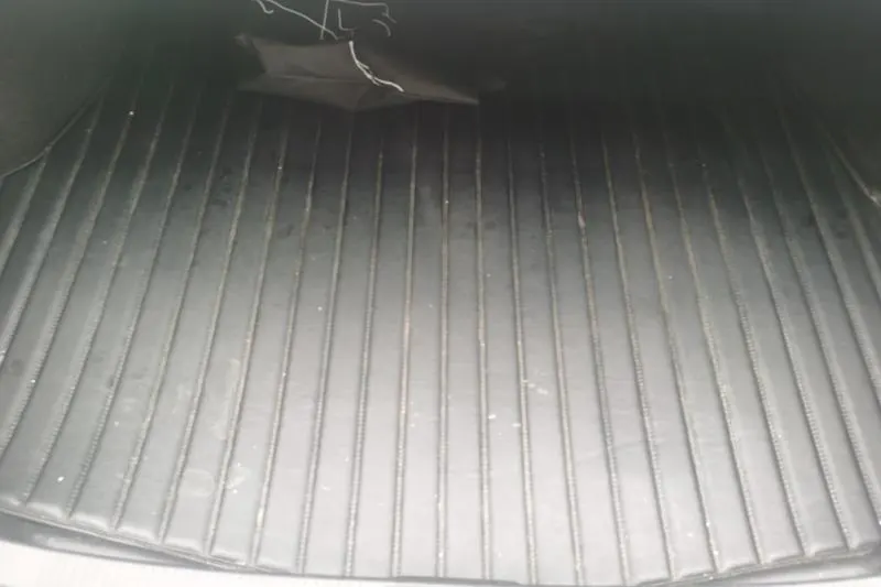 2019 Toyota Camry thumbnail 8