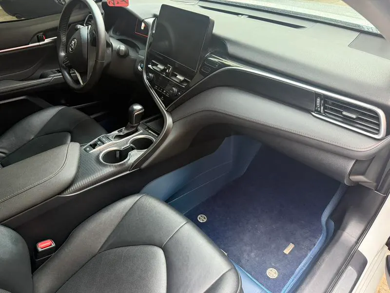 2021 Toyota Camry thumbnail 6