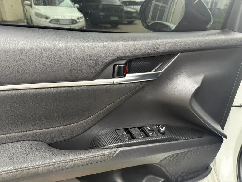 2021 Toyota Camry thumbnail 8