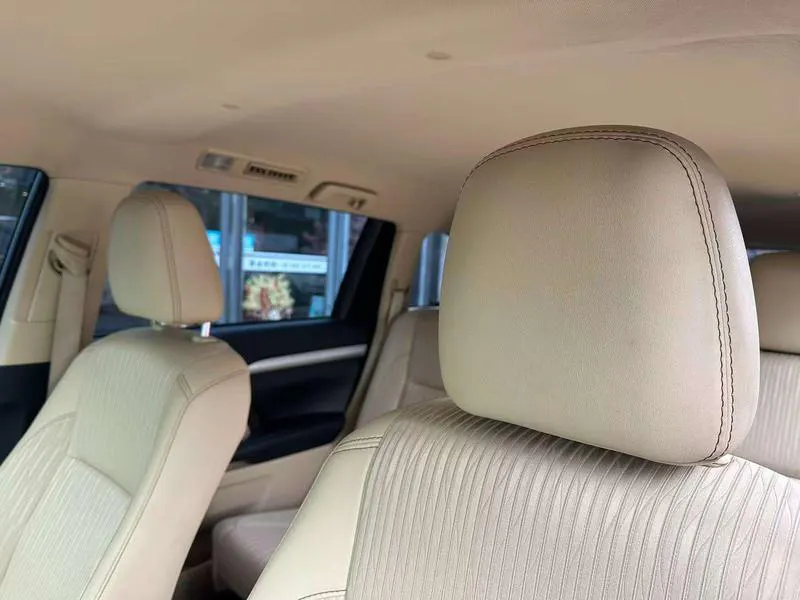 2018 Toyota Highlander thumbnail 20