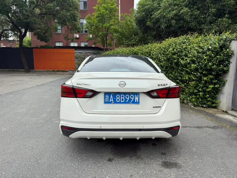 2021 Nissan Teana thumbnail 4