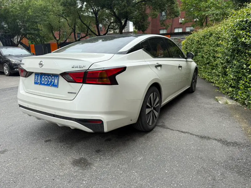 2021 Nissan Teana thumbnail 5