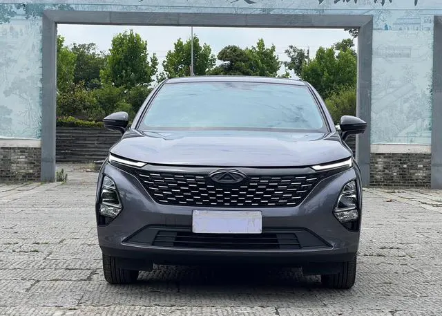 2025 Chery Tiggo 5x thumbnail 2