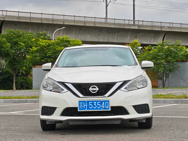 2019 Nissan Sylphy thumbnail 2