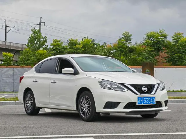 2019 Nissan Sylphy thumbnail 3