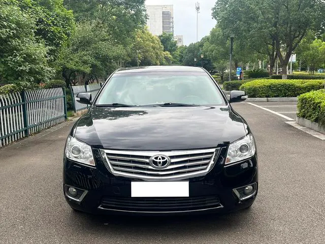 2009 Toyota Camry thumbnail 2