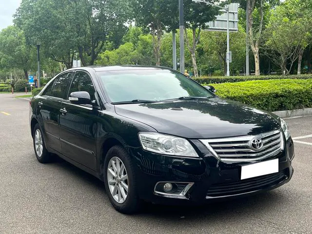 2009 Toyota Camry thumbnail 3