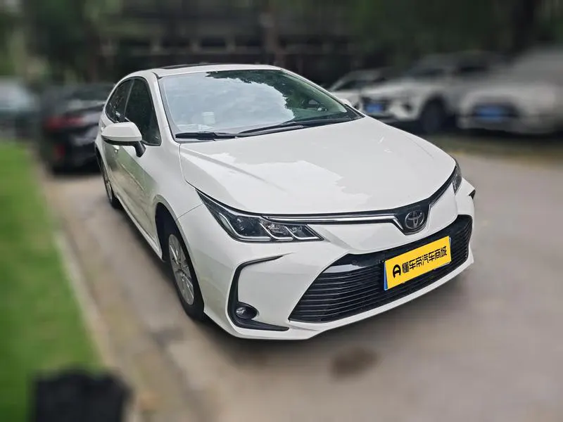 2021 Toyota Corolla thumbnail 4