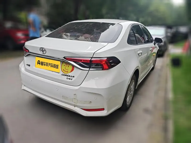 2021 Toyota Corolla thumbnail 5