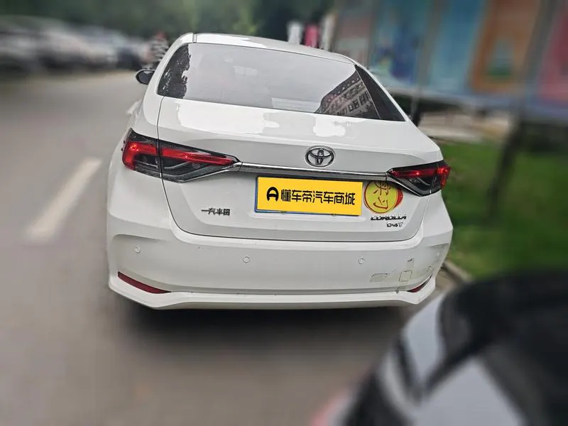 2021 Toyota Corolla thumbnail 6