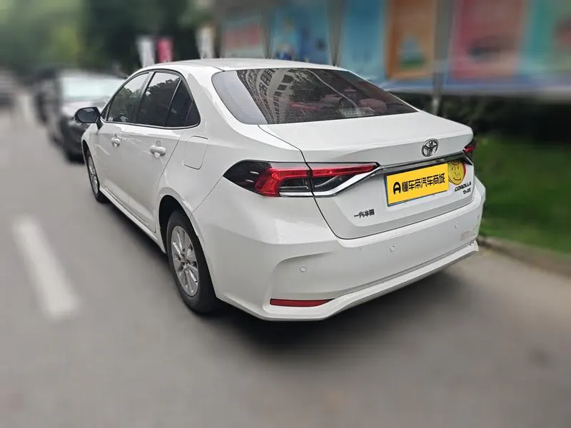 2021 Toyota Corolla thumbnail 7