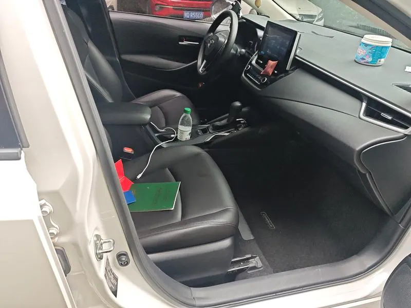 2021 Toyota Corolla thumbnail 9