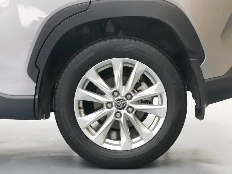 2024 Toyota Corolla Cross thumbnail 10