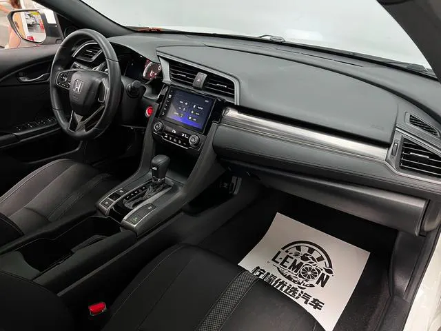 2020 Honda Civic thumbnail 5