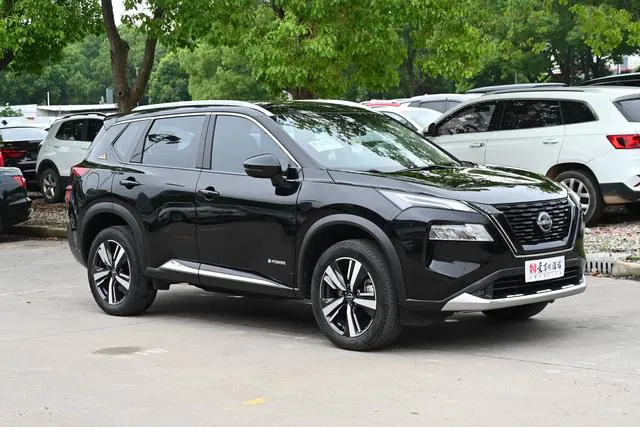 2023 Nissan X-Trail thumbnail 3