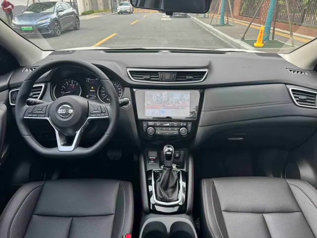 2022 Nissan Qashqai thumbnail 4
