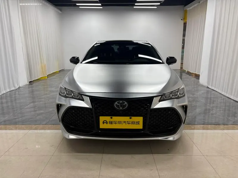 2019 Toyota Avalon thumbnail 3