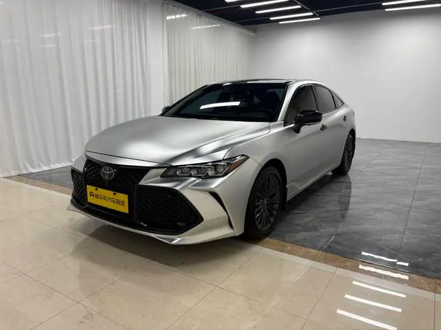 2019 Toyota Avalon thumbnail 2