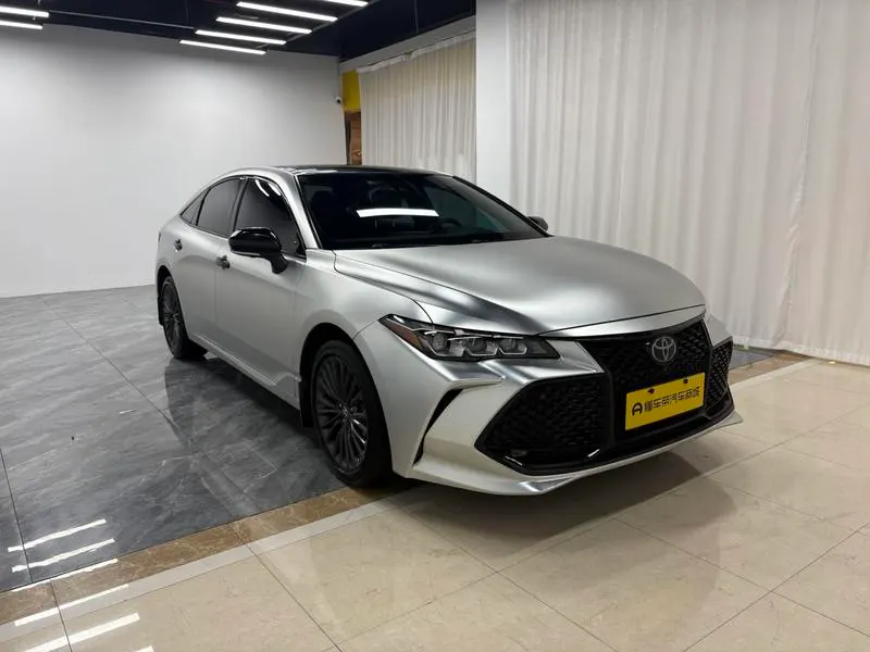 2019 Toyota Avalon thumbnail 4