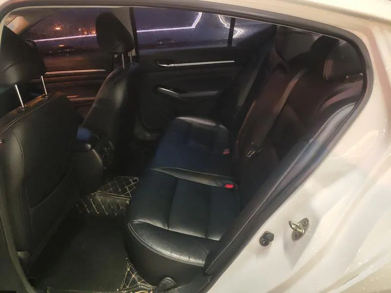 2020 Nissan Altima thumbnail 10