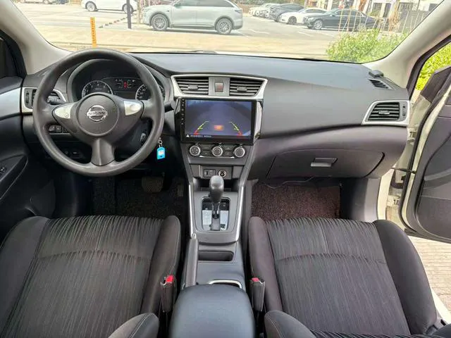 2021 Nissan Sylphy thumbnail 4
