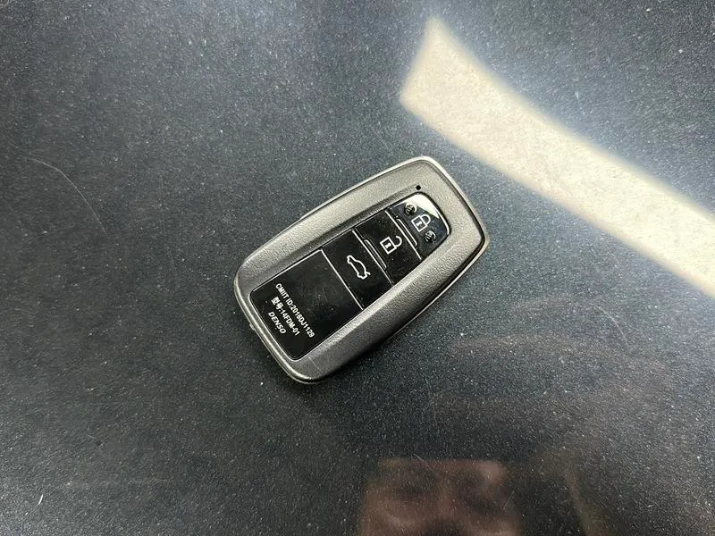 2019 Toyota Camry thumbnail 12