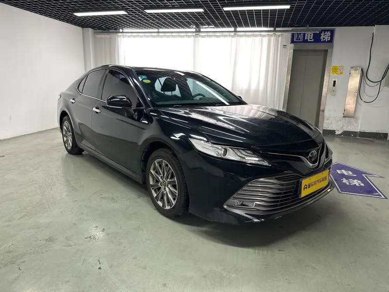 2019 Toyota Camry thumbnail 4