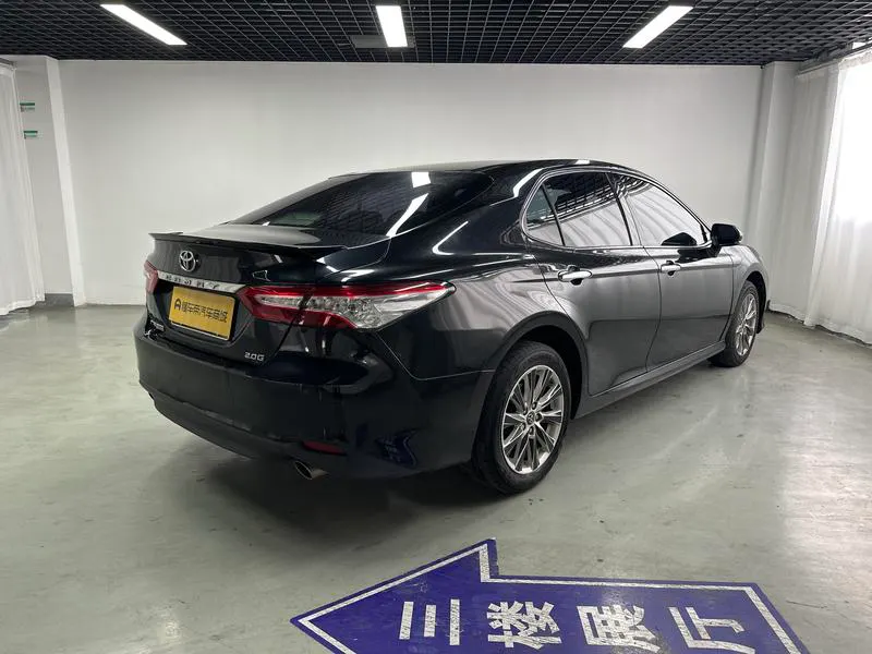 2019 Toyota Camry thumbnail 8