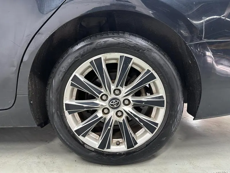 2019 Toyota Camry thumbnail 10