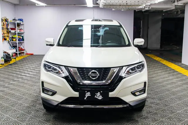 2022 Nissan X-Trail thumbnail 2