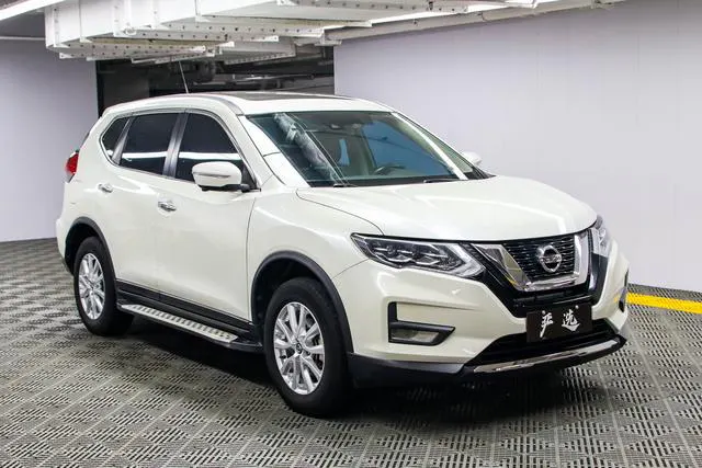2022 Nissan X-Trail thumbnail 3