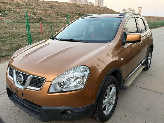 2012 Nissan Qashqai photo 1