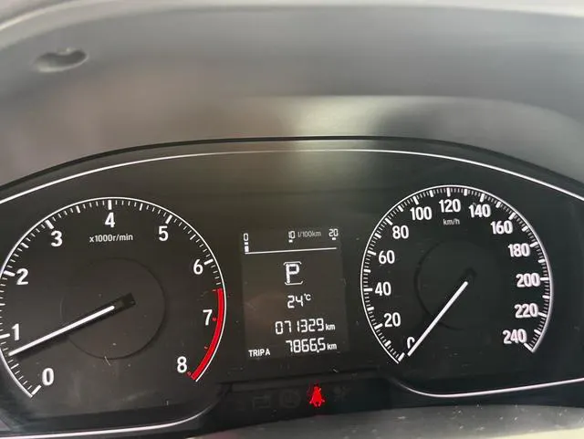 2018 Honda Accord thumbnail 5