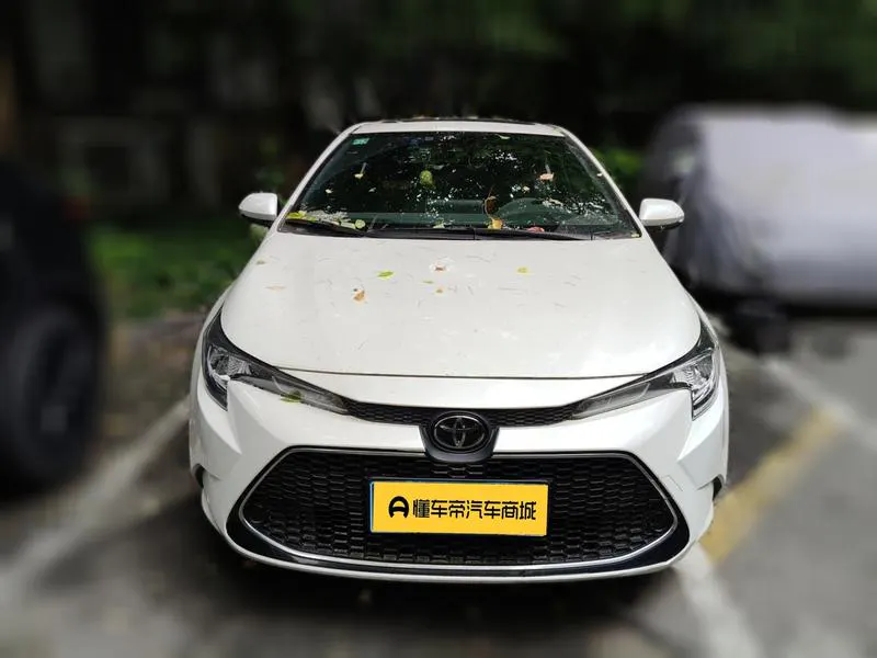 2021 Toyota Corolla thumbnail 3