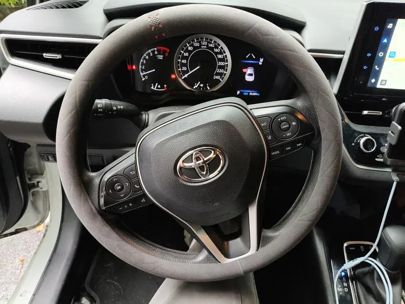 2021 Toyota Corolla thumbnail 12