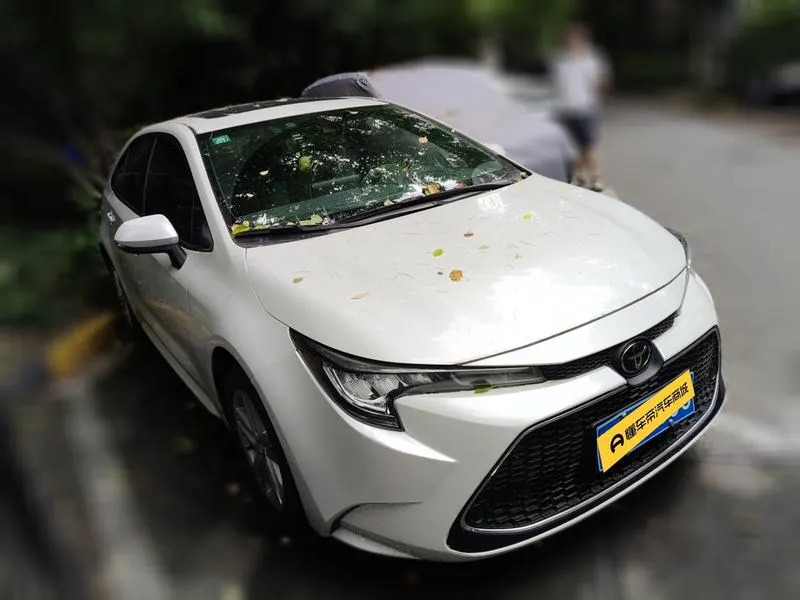 2021 Toyota Corolla thumbnail 4