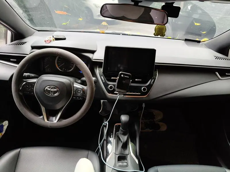 2021 Toyota Corolla thumbnail 11