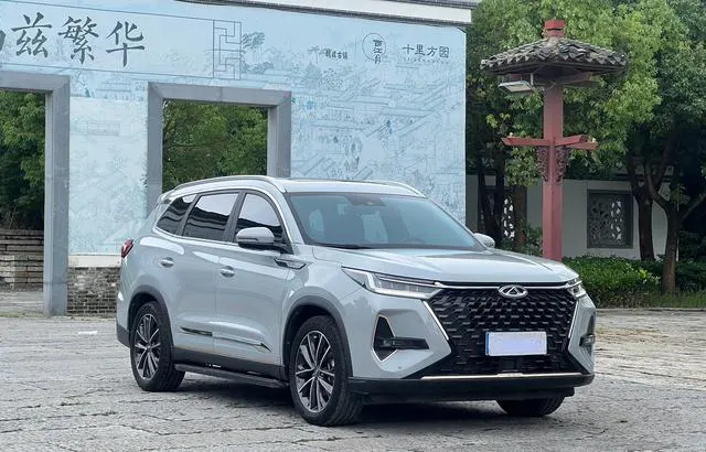 2022 Chery Tiggo 8 PRO thumbnail 3
